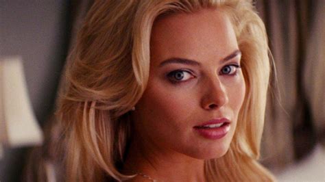 margot robbie graphic scene.